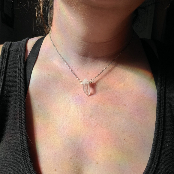 Handmade quartz crystal necklace - Picture 6 of 6